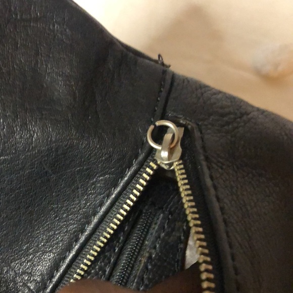 KENNETH COLE NY black pebble leather wristlet/wallet. Holds up to 6 cards. - Picture 13 of 14